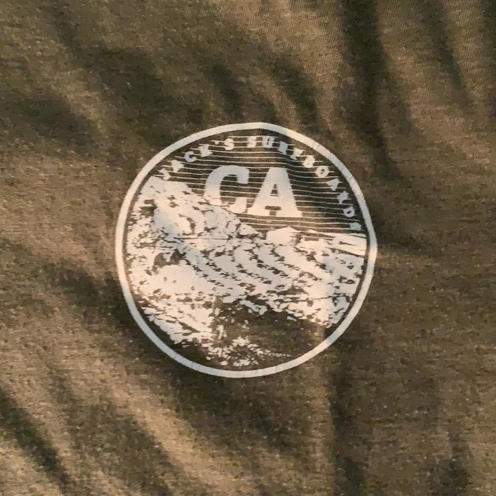 Jack’s Surfboards tee - Picture 2 of 4